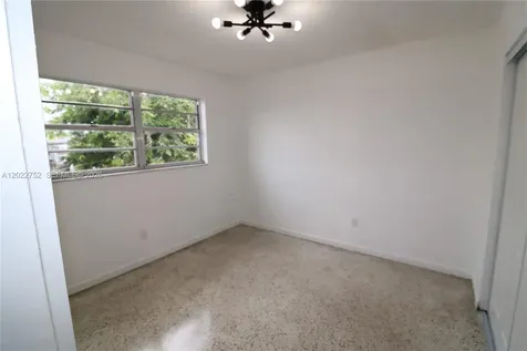951 SW 7th Street Miami FL 33130