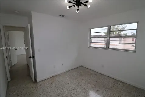 951 SW 7th Street Miami FL 33130