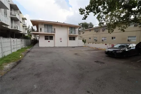 951 SW 7th Street Miami FL 33130