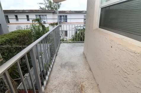 951 SW 7th Street Miami FL 33130