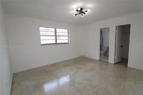 951 SW 7th Street Miami FL 33130