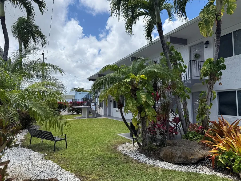 715 NE 2nd Avenue Fort Lauderdale FL 33304