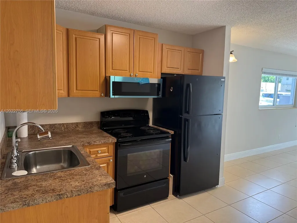 715 NE 2nd Avenue Fort Lauderdale FL 33304