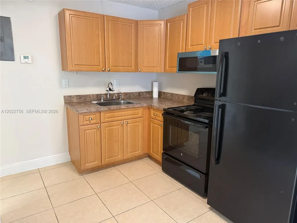 715 NE 2nd Avenue Fort Lauderdale FL 33304