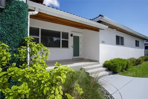 7825 SW 72nd Avenue Miami FL 33143