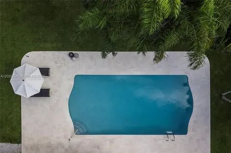 7825 SW 72nd Avenue Miami FL 33143