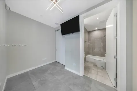 18501 Collins Avenue Sunny Isles Beach FL 33160