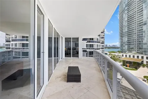 400 Alton Road Miami Beach FL 33139