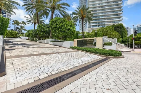 400 Alton Road Miami Beach FL 33139
