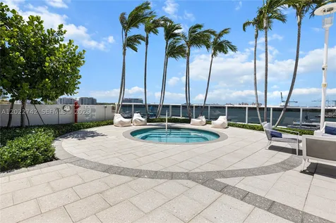 400 Alton Road Miami Beach FL 33139