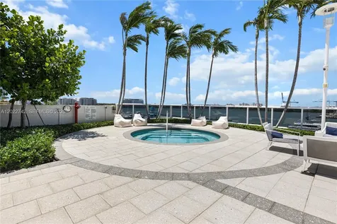 400 Alton Road Miami Beach FL 33139