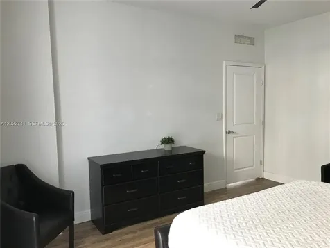 7900 Harbor Island Drive North Bay Village FL 33141