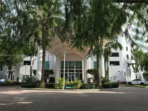 7900 Harbor Island Drive North Bay Village FL 33141