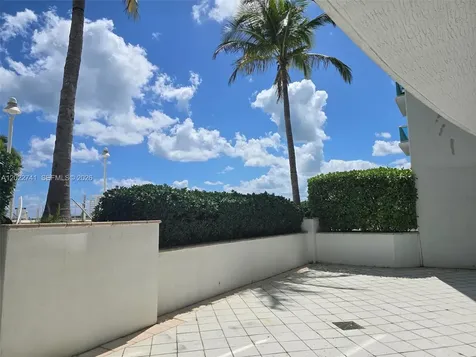 7900 Harbor Island Drive North Bay Village FL 33141