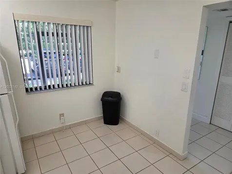 413 Lakeview Drive Weston FL 33326