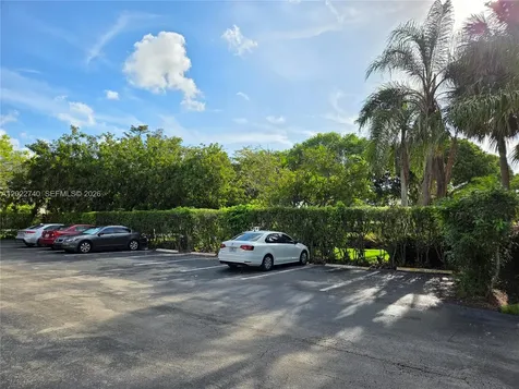 413 Lakeview Drive Weston FL 33326