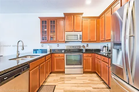 806 NE 191st Street Miami FL 33179