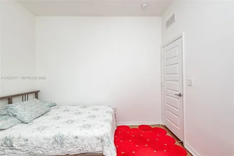 806 NE 191st Street Miami FL 33179