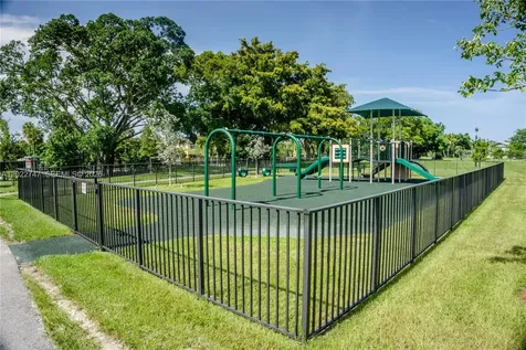 806 NE 191st Street Miami FL 33179