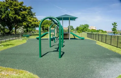 806 NE 191st Street Miami FL 33179
