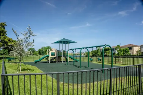806 NE 191st Street Miami FL 33179