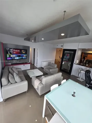 1060 Brickell Avenue Miami FL 33131