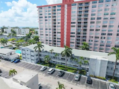 3133 S Ocean Drive Hallandale Beach FL 33009