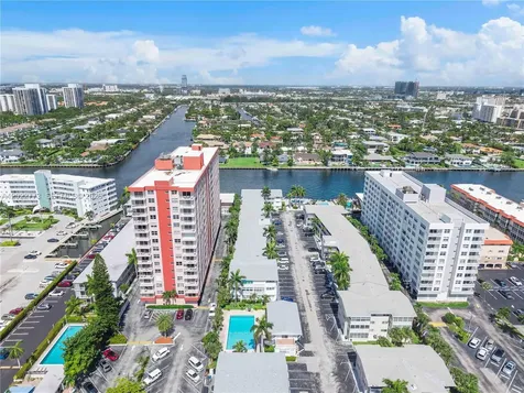 3133 S Ocean Drive Hallandale Beach FL 33009