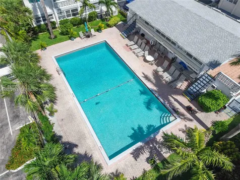 3133 S Ocean Drive Hallandale Beach FL 33009