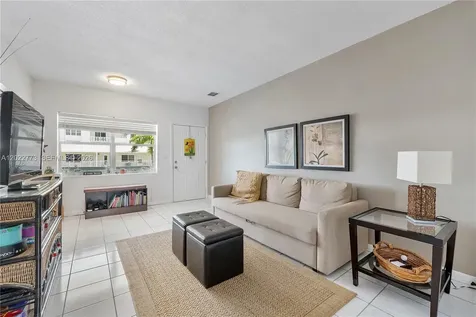 3133 S Ocean Drive Hallandale Beach FL 33009