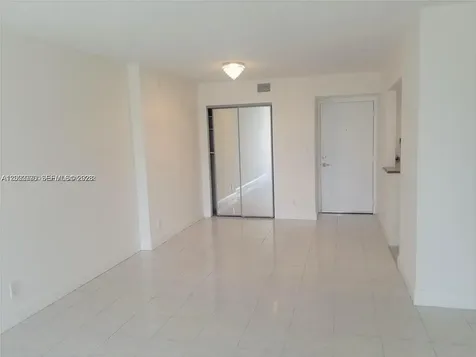 100 Bayview Drive Sunny Isles Beach FL 33160