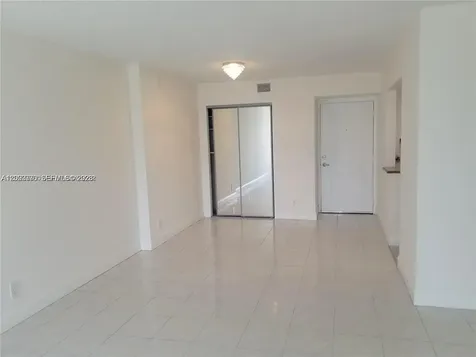 100 Bayview Drive Sunny Isles Beach FL 33160