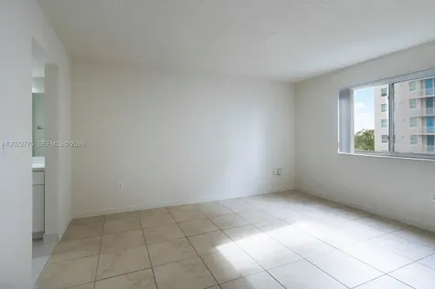 2660 SW 37th Avenue Miami FL 33133