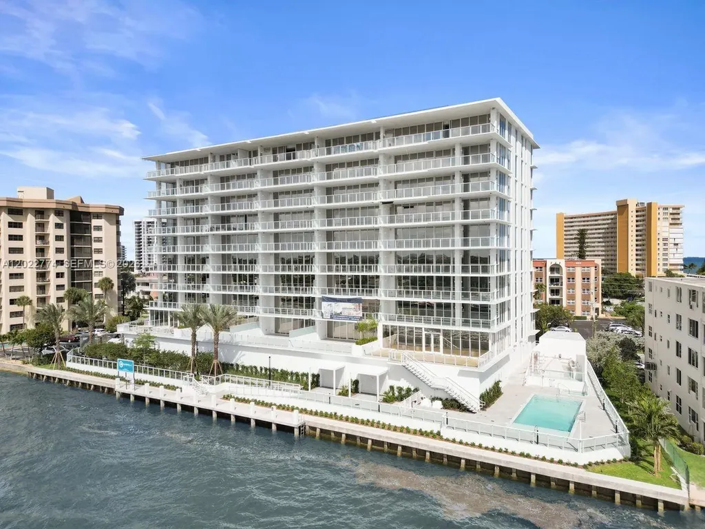 407 N Riverside Pompano Beach FL 33062