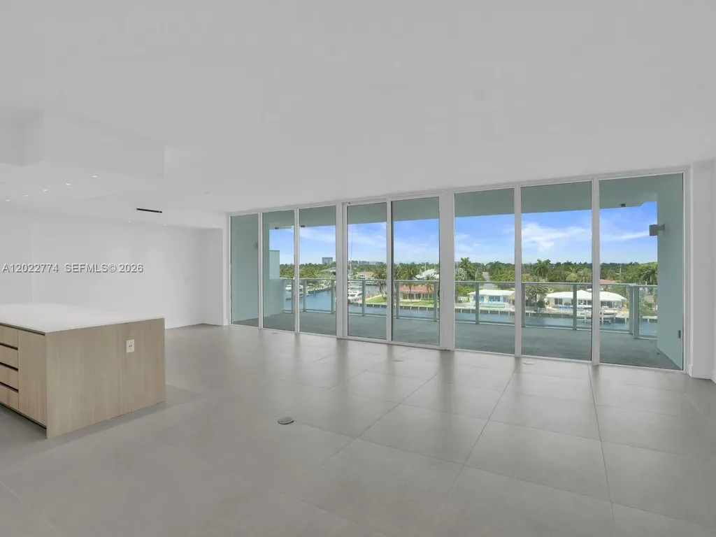 407 N Riverside Pompano Beach FL 33062