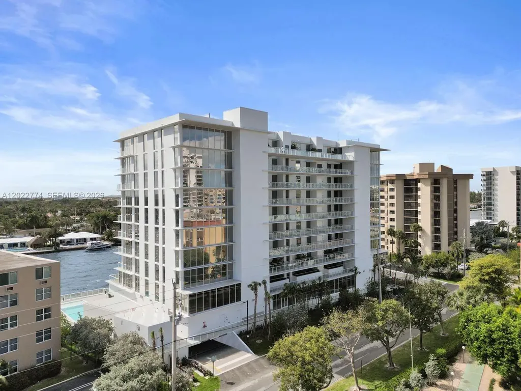 407 N Riverside Pompano Beach FL 33062