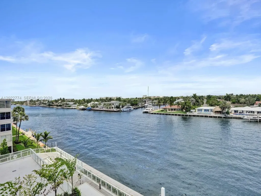 407 N Riverside Pompano Beach FL 33062