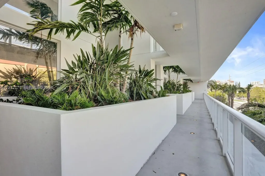 407 N Riverside Pompano Beach FL 33062