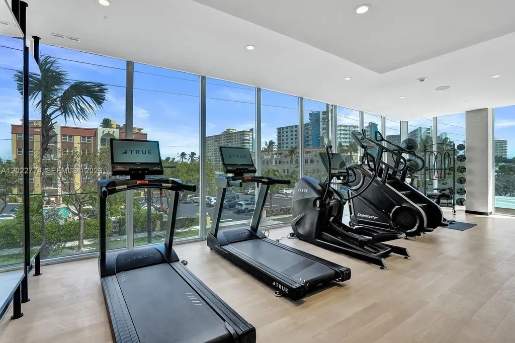 407 N Riverside Pompano Beach FL 33062