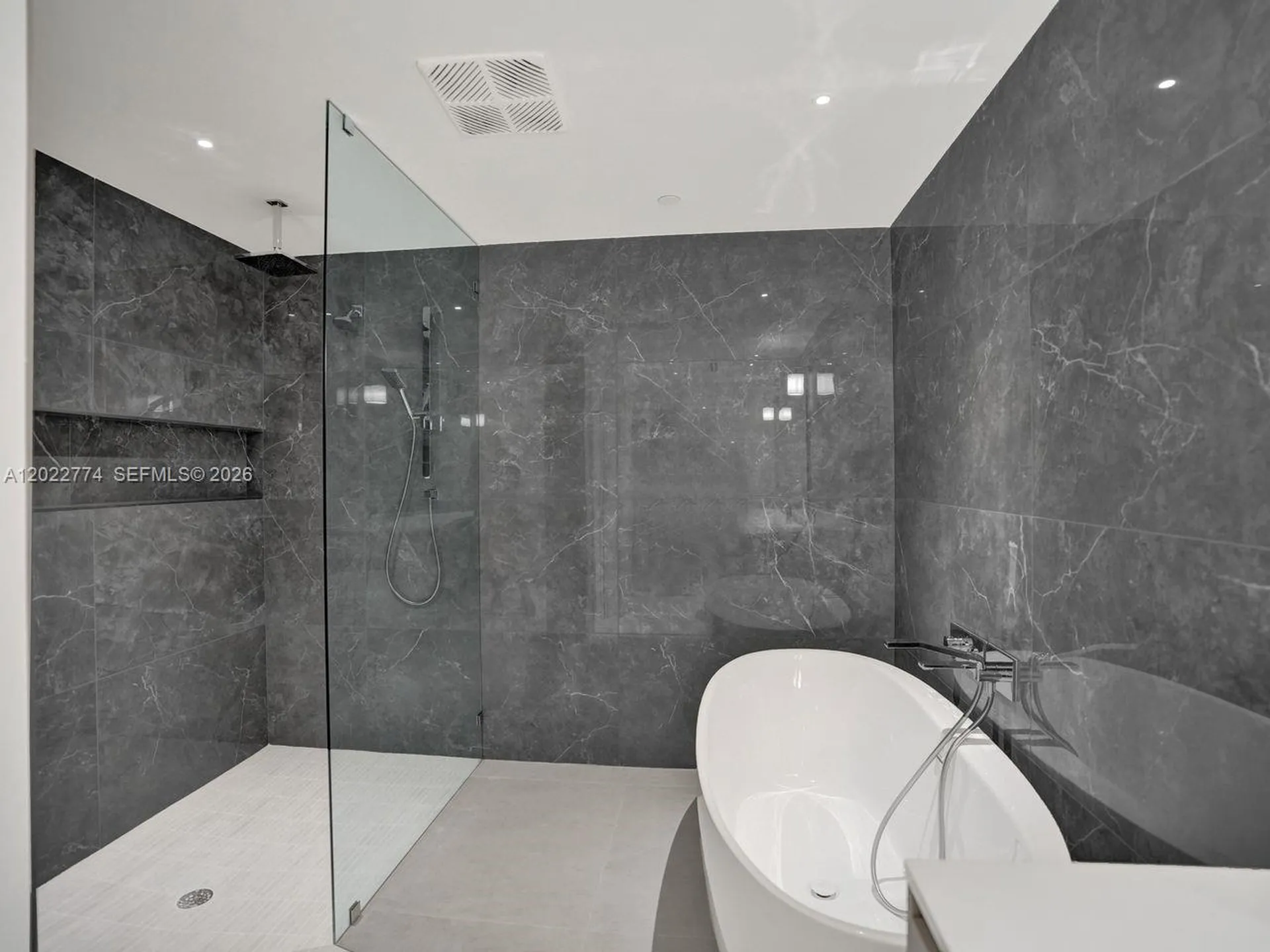 407 N Riverside Pompano Beach FL 33062