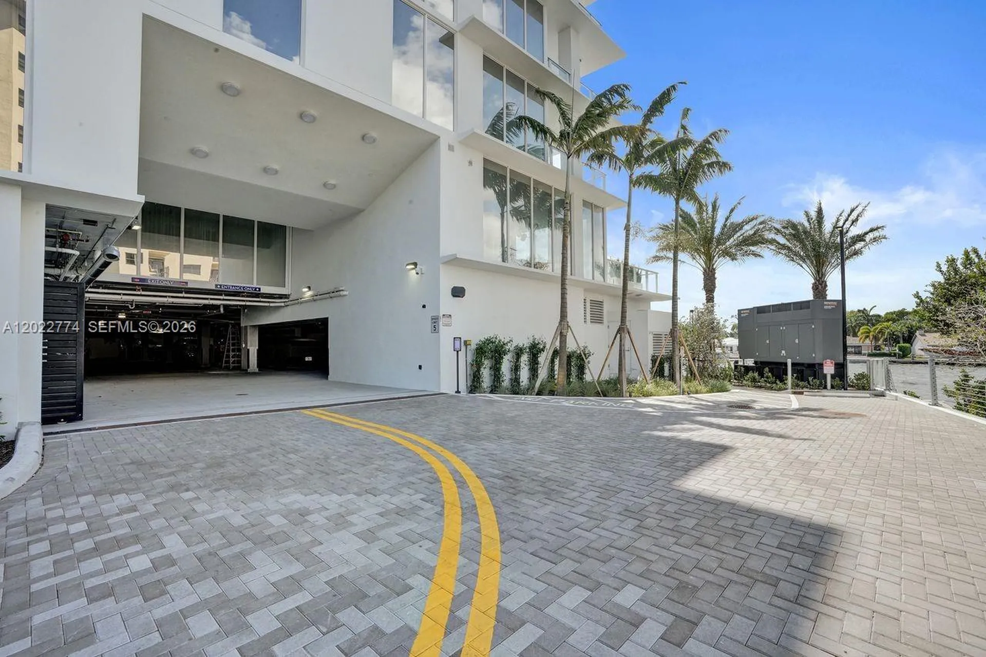 407 N Riverside Pompano Beach FL 33062