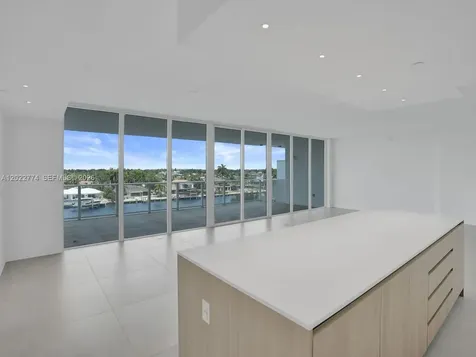 407 N Riverside Pompano Beach FL 33062
