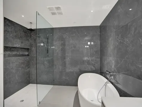 407 N Riverside Pompano Beach FL 33062