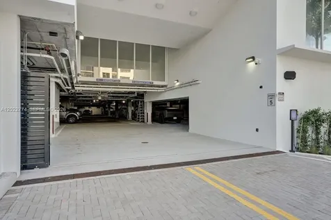 407 N Riverside Pompano Beach FL 33062