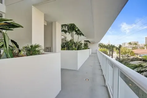 407 N Riverside Pompano Beach FL 33062