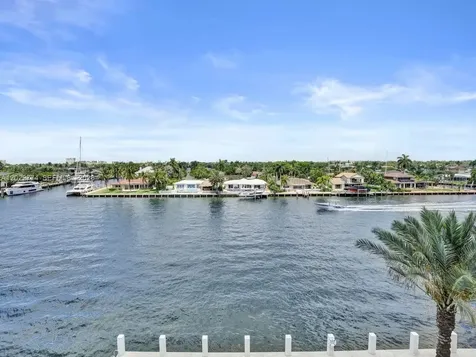 407 N Riverside Pompano Beach FL 33062