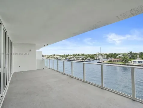 407 N Riverside Pompano Beach FL 33062