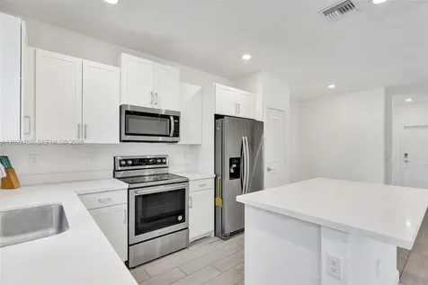 2430 SE 10th Court Homestead FL 33035