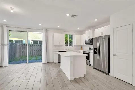 2430 SE 10th Court Homestead FL 33035