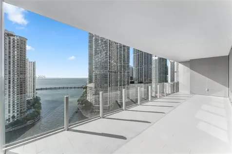 300 Biscayne Blvd Way Miami FL 33131